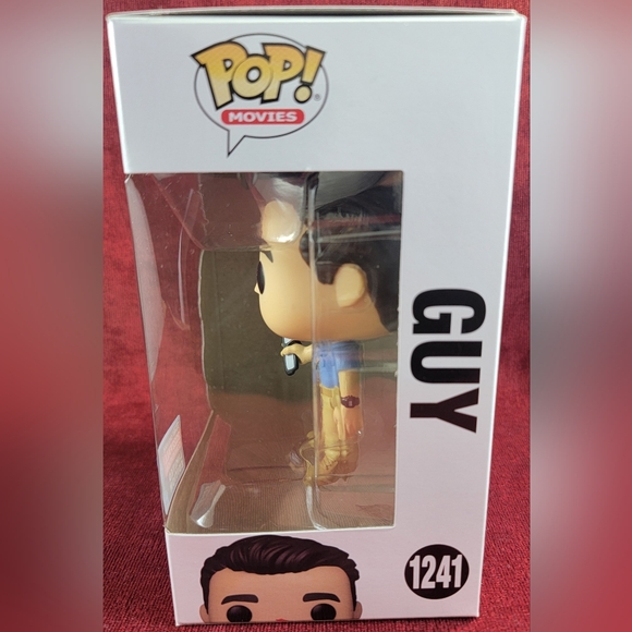 Guy 2021 fall convention exclusive funko # 1241 (nib) With pop protector - Picture 5 of 7